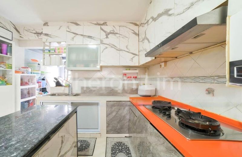 Executive HDB for Sale in  271 Pasir Ris Street 21 - Image 18